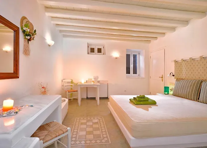 Mykonian Dianthus Ελιά